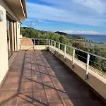 Avec Vue Et Piscine à Débordement