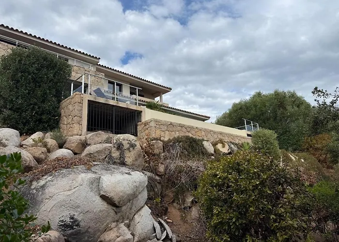 Avec Vue Et Piscine à Débordement *